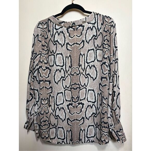 Cabi Serpentine Snake Print Long Sleeve Blouse size Medium - Picture 7 of 12